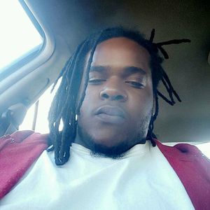 Meet your Posher, Devonte